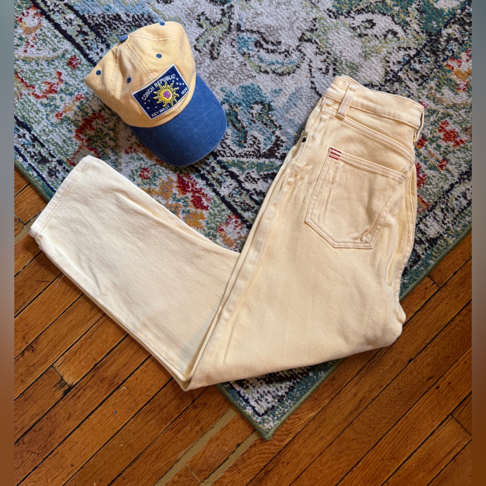 BDG High-waisted Butter Yellow Jeans